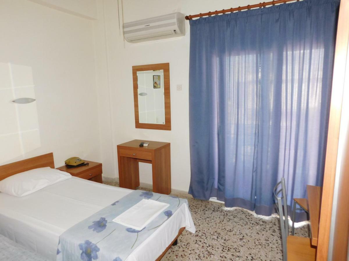 Hotel Ωρεοι Loutra Edipsou  Exterior foto